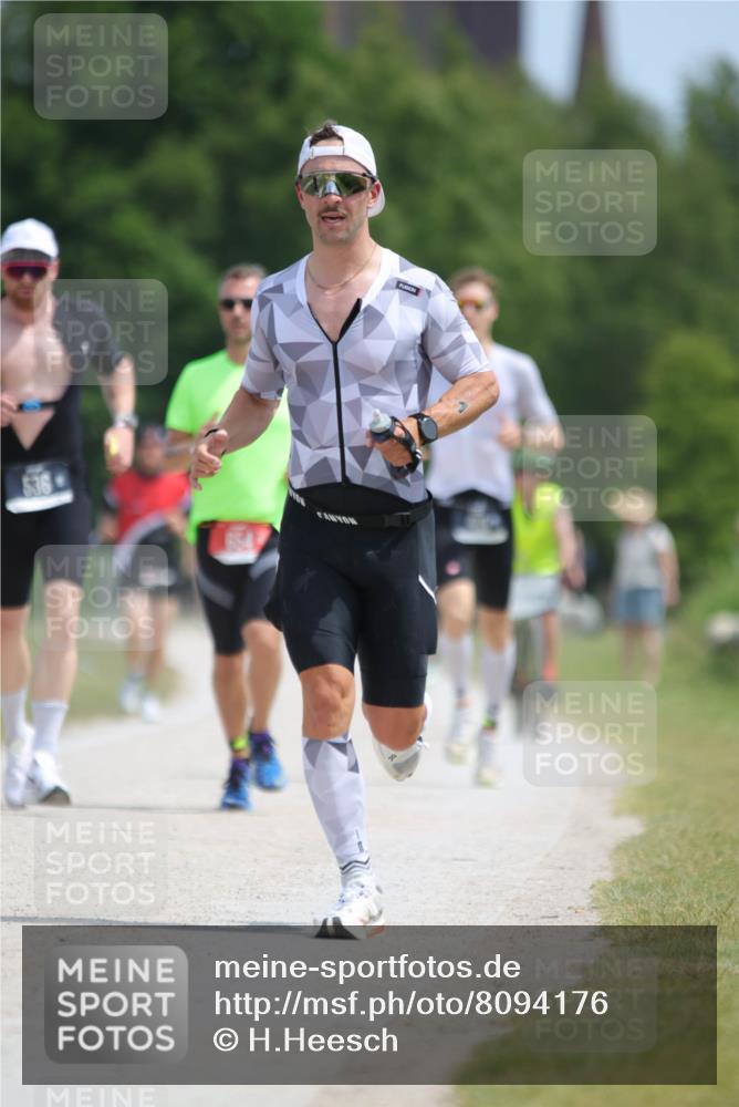 22.06.2025 - Viking Triathlon H.Heesch http://msf.ph/oto/8094176 22.06.2025 13:04:25 Laufen 1, 435, 527, 536, 654 meine-sportfotos.de