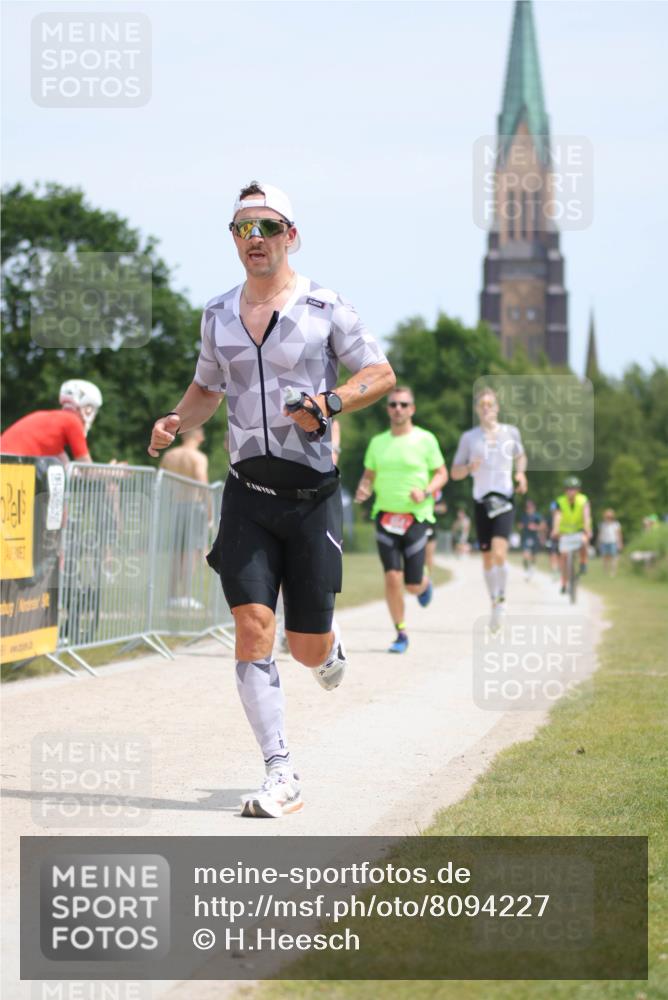 22.06.2025 - Viking Triathlon H.Heesch http://msf.ph/oto/8094227 22.06.2025 13:04:28 Laufen 1, 435, 527, 536, 654 meine-sportfotos.de
