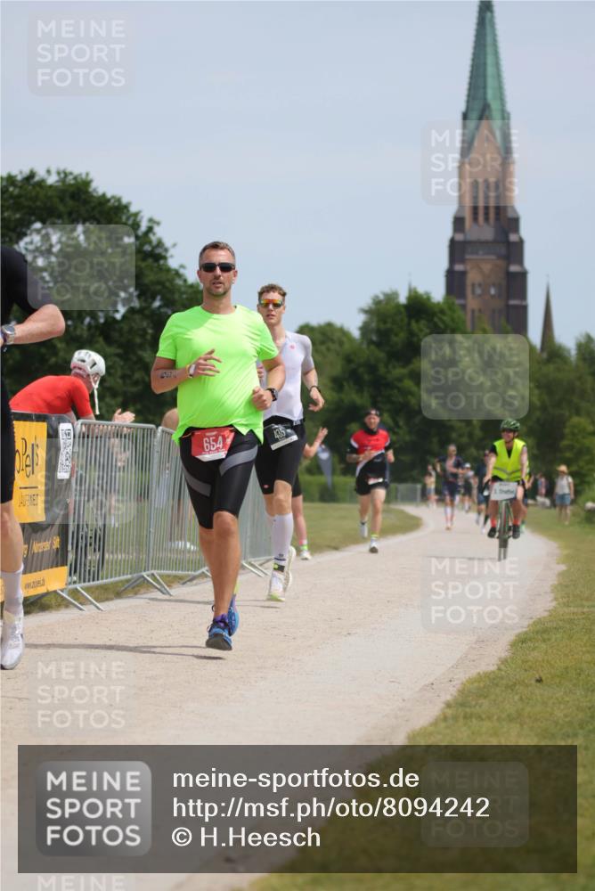 22.06.2025 - Viking Triathlon H.Heesch http://msf.ph/oto/8094242 22.06.2025 13:04:30 Laufen 1, 435, 527, 536, 641, 654 meine-sportfotos.de