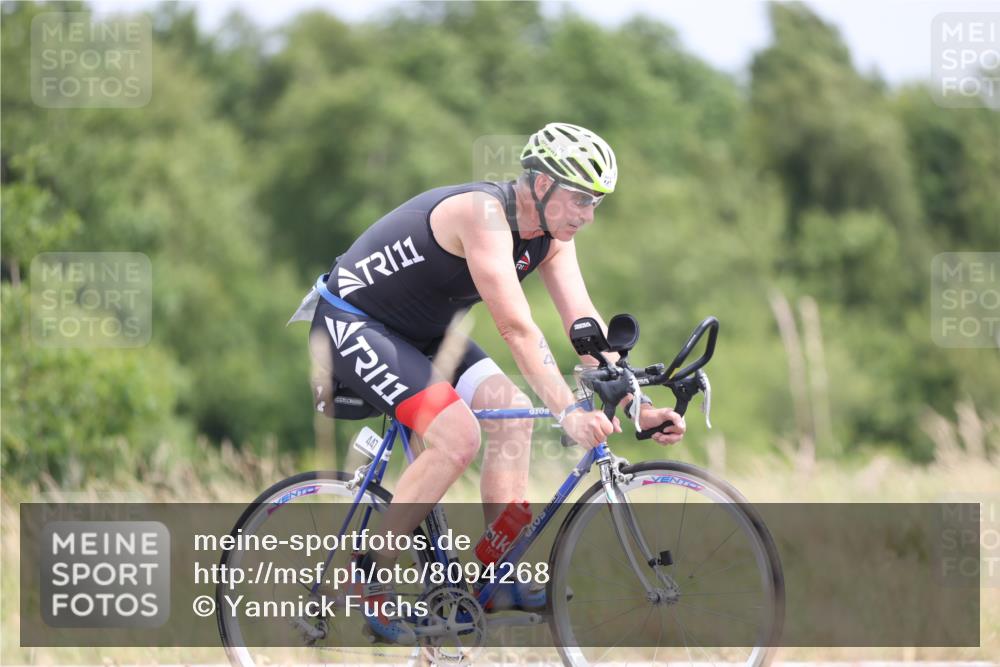 22.06.2025 - Viking Triathlon Yannick Fuchs http://msf.ph/oto/8094268 22.06.2025 13:44:59 Radfahren 447 meine-sportfotos.de