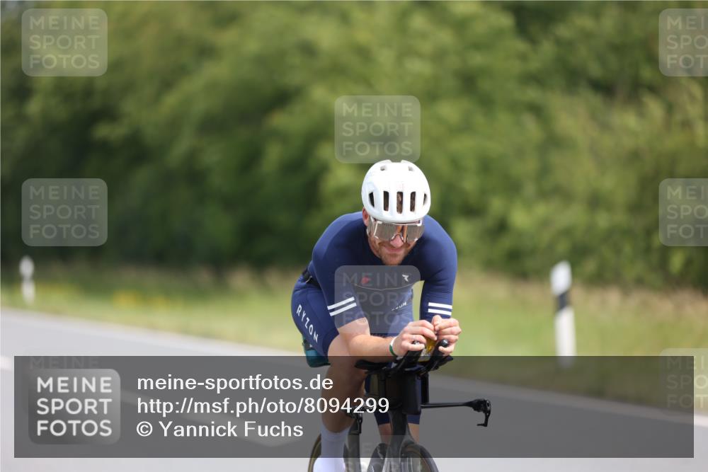 22.06.2025 - Viking Triathlon Yannick Fuchs http://msf.ph/oto/8094299 22.06.2025 11:56:36 Radfahren 132, 326, 356, 465, 601, 645 meine-sportfotos.de
