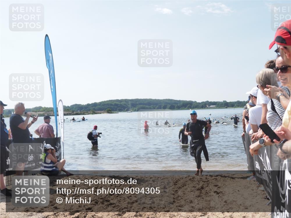 22.06.2025 - Viking Triathlon MichiJ http://msf.ph/oto/8094305 22.06.2025 10:40:06 Schwimmen 248, 283, 394, 538, 553 meine-sportfotos.de