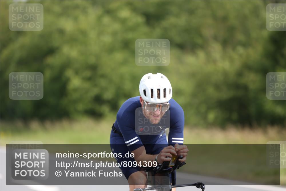22.06.2025 - Viking Triathlon Yannick Fuchs http://msf.ph/oto/8094309 22.06.2025 11:56:36 Radfahren 132, 326, 356, 465, 601, 645 meine-sportfotos.de