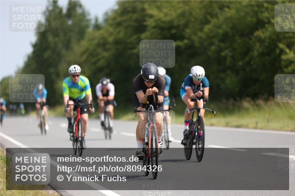 22.06.2025 - Viking Triathlon Yannick Fuchs http://msf.ph/oto/8094326 22.06.2025 11:19:50 Radfahren 17, 62, 100, 116, 224, 226, 278, 350, 402, 457, 520, 623 meine-sportfotos.de