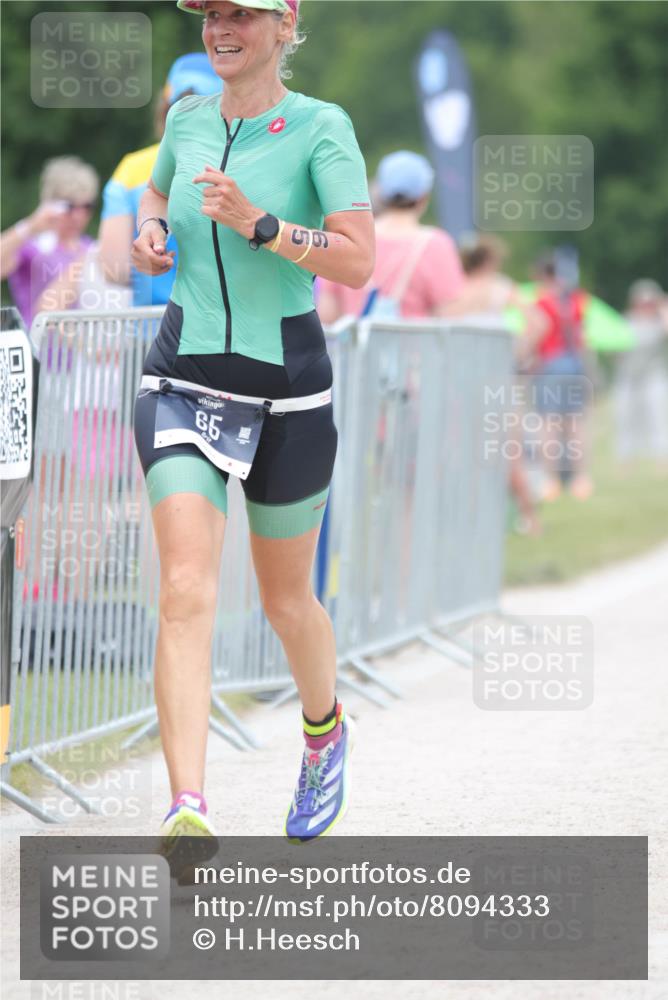 22.06.2025 - Viking Triathlon H.Heesch http://msf.ph/oto/8094333 22.06.2025 15:22:06 Laufen 65, 121 meine-sportfotos.de