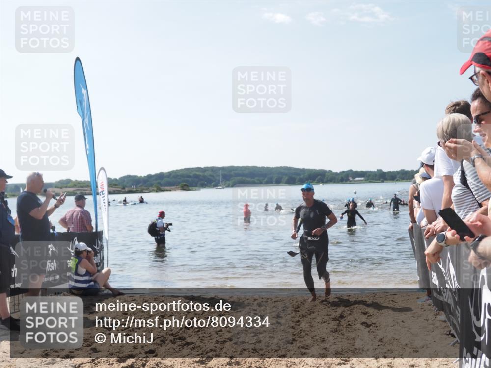 22.06.2025 - Viking Triathlon MichiJ http://msf.ph/oto/8094334 22.06.2025 10:40:06 Schwimmen 248, 283, 394, 538, 553 meine-sportfotos.de