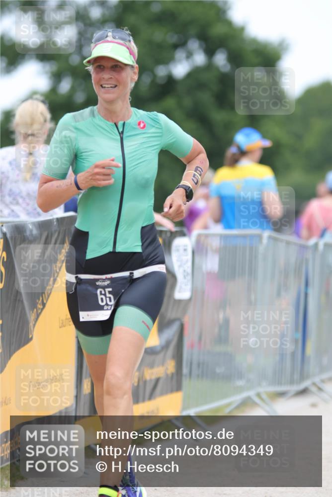 22.06.2025 - Viking Triathlon H.Heesch http://msf.ph/oto/8094349 22.06.2025 15:22:07 Laufen 65, 121 meine-sportfotos.de