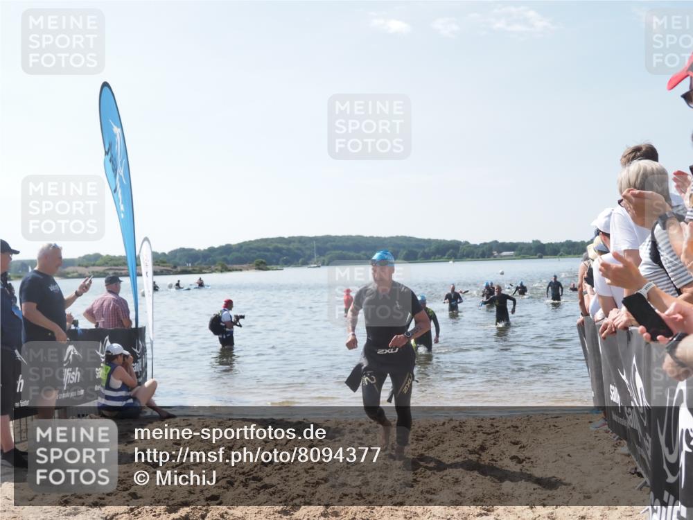 22.06.2025 - Viking Triathlon MichiJ http://msf.ph/oto/8094377 22.06.2025 10:40:07 Schwimmen 248, 283, 394, 538, 553 meine-sportfotos.de