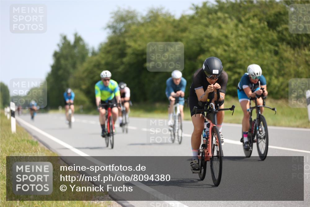 22.06.2025 - Viking Triathlon Yannick Fuchs http://msf.ph/oto/8094380 22.06.2025 11:19:50 Radfahren 17, 62, 100, 116, 224, 226, 278, 350, 402, 457, 520, 623 meine-sportfotos.de
