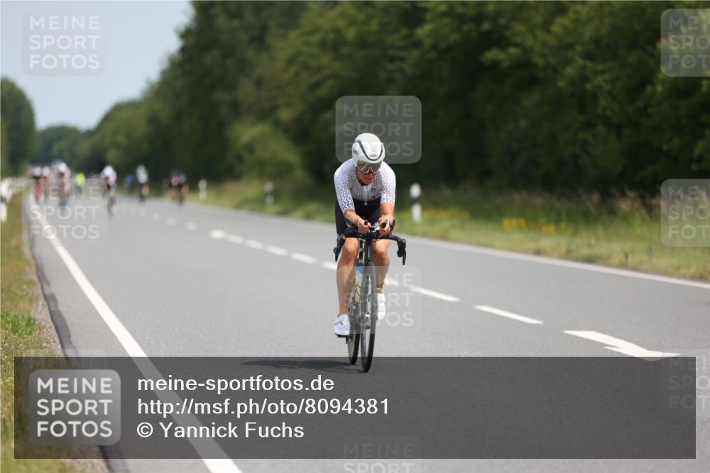 22.06.2025 - Viking Triathlon Yannick Fuchs http://msf.ph/oto/8094381 22.06.2025 11:56:56 Radfahren 30, 221, 416 meine-sportfotos.de