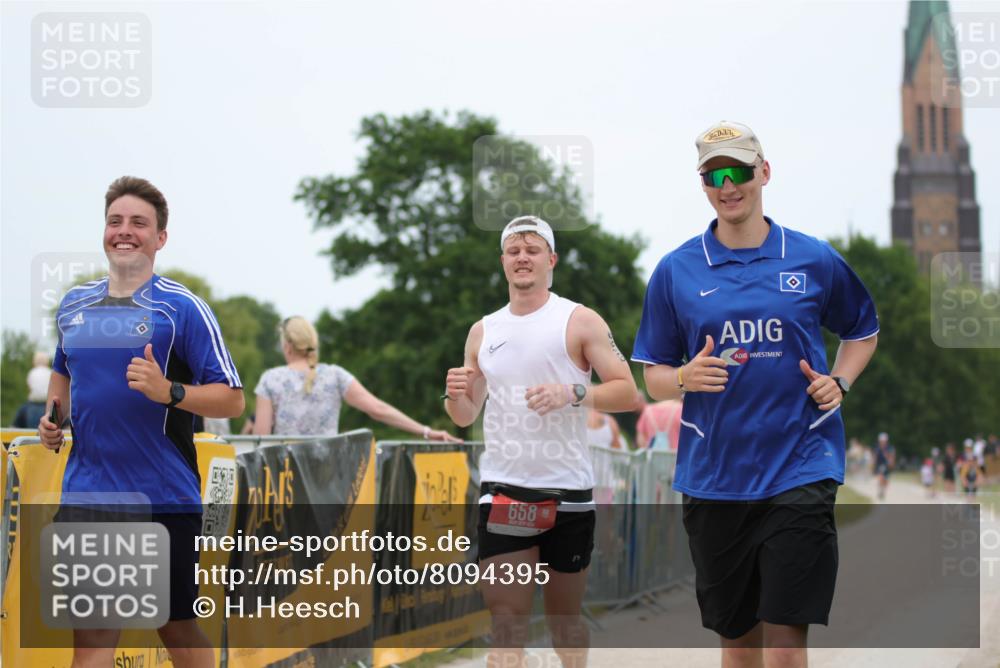 22.06.2025 - Viking Triathlon H.Heesch http://msf.ph/oto/8094395 22.06.2025 15:22:36 Laufen 658 meine-sportfotos.de