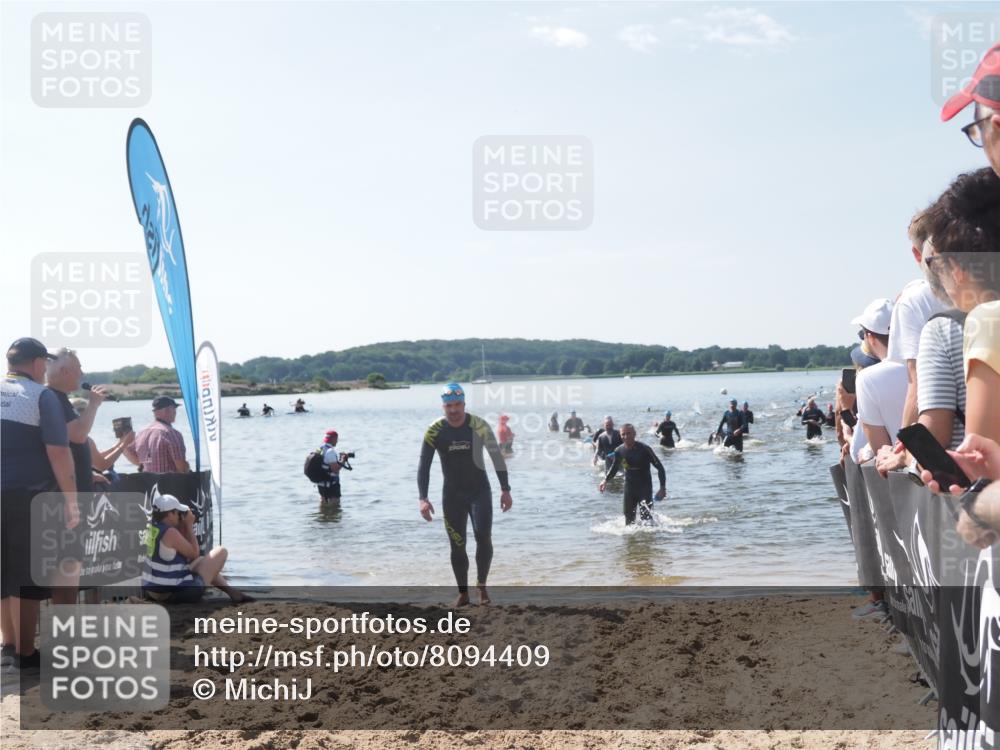 22.06.2025 - Viking Triathlon MichiJ http://msf.ph/oto/8094409 22.06.2025 10:40:14 Schwimmen 248, 375, 379, 385, 394, 487, 517, 538, 553 meine-sportfotos.de