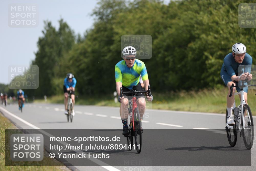 22.06.2025 - Viking Triathlon Yannick Fuchs http://msf.ph/oto/8094411 22.06.2025 11:19:51 Radfahren 17, 62, 100, 116, 224, 226, 278, 350, 402, 457, 520, 623, 640 meine-sportfotos.de