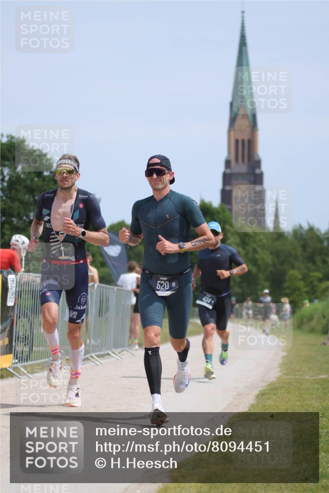 22.06.2025 - Viking Triathlon H.Heesch http://msf.ph/oto/8094451 22.06.2025 13:04:43 Laufen 434, 520, 557 meine-sportfotos.de