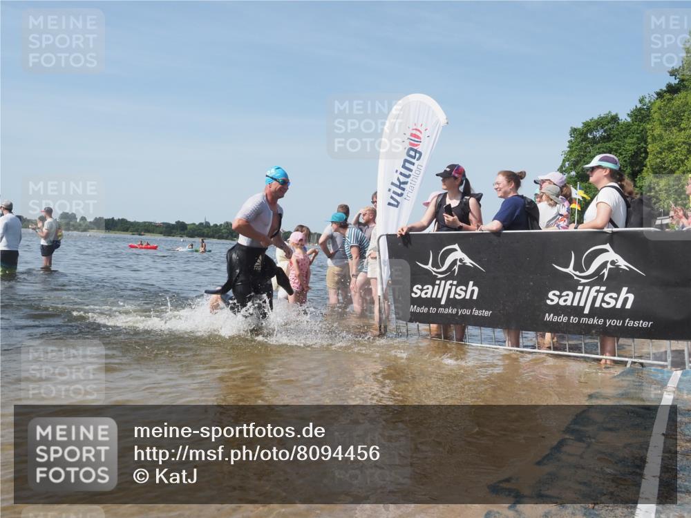 22.06.2025 - Viking Triathlon KatJ http://msf.ph/oto/8094456 22.06.2025 10:29:42 Schwimmen 6 meine-sportfotos.de