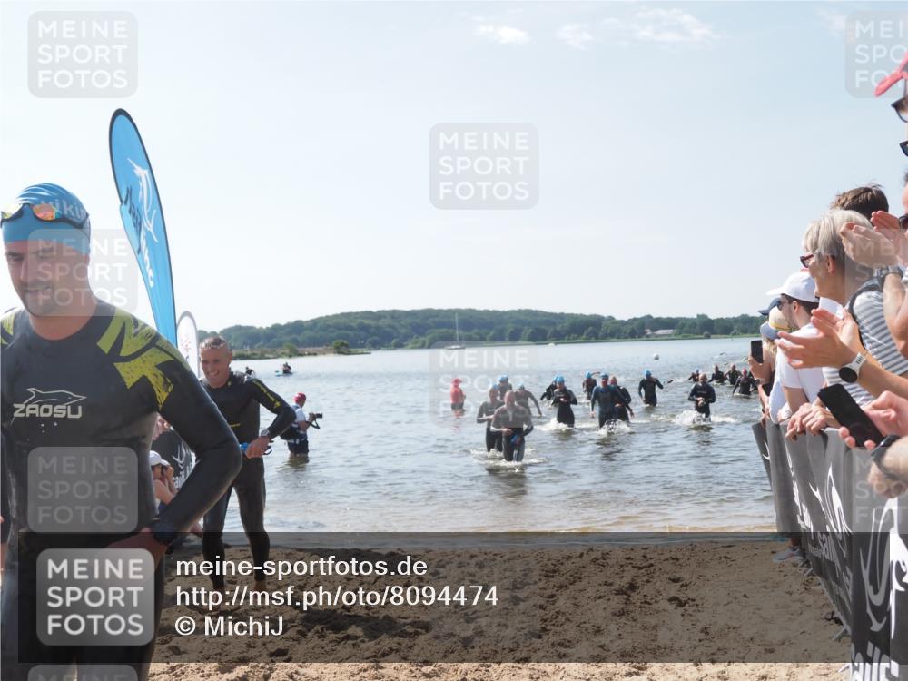 22.06.2025 - Viking Triathlon MichiJ http://msf.ph/oto/8094474 22.06.2025 10:40:19 Schwimmen 248, 254, 375, 379, 385, 394, 487, 511, 517, 553 meine-sportfotos.de