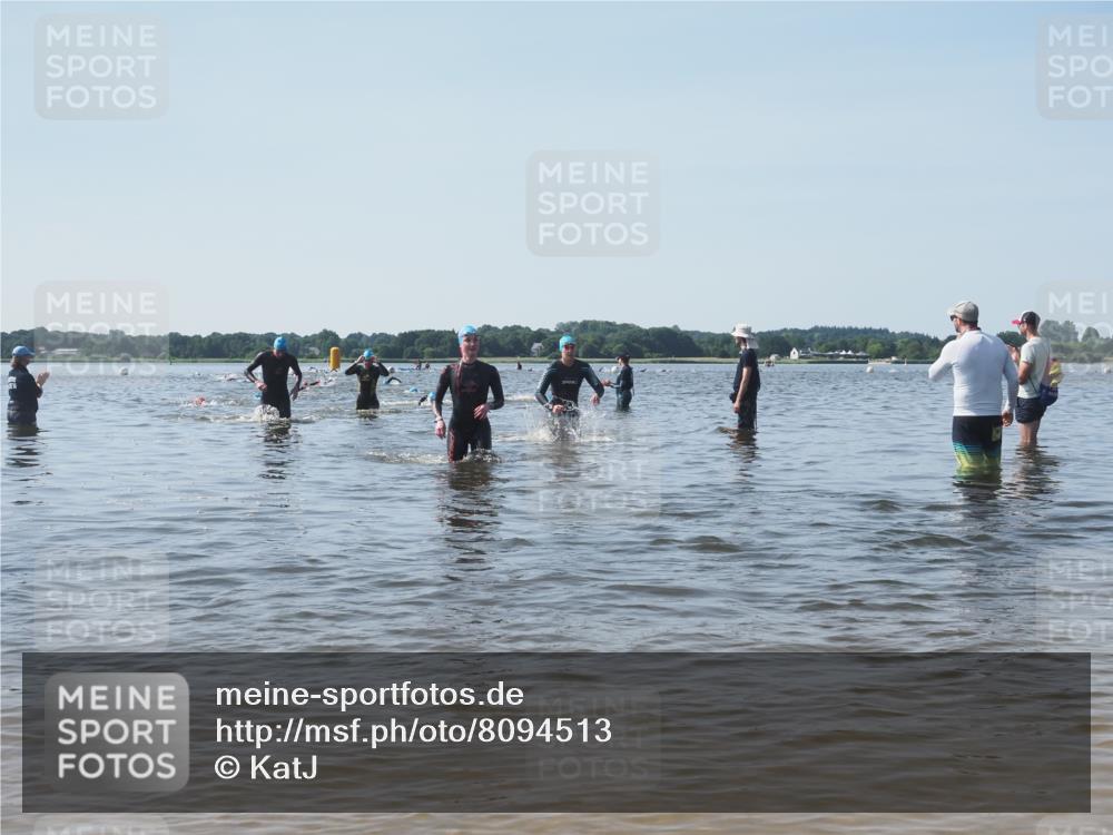 22.06.2025 - Viking Triathlon KatJ http://msf.ph/oto/8094513 22.06.2025 10:29:56 Schwimmen 175, 203, 264, 299, 473 meine-sportfotos.de