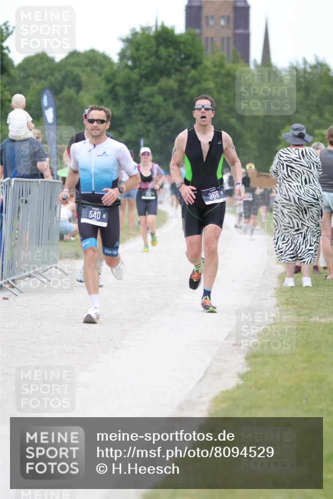22.06.2025 - Viking Triathlon H.Heesch http://msf.ph/oto/8094529 22.06.2025 15:23:49 Laufen 169, 223, 366, 540, 621 meine-sportfotos.de