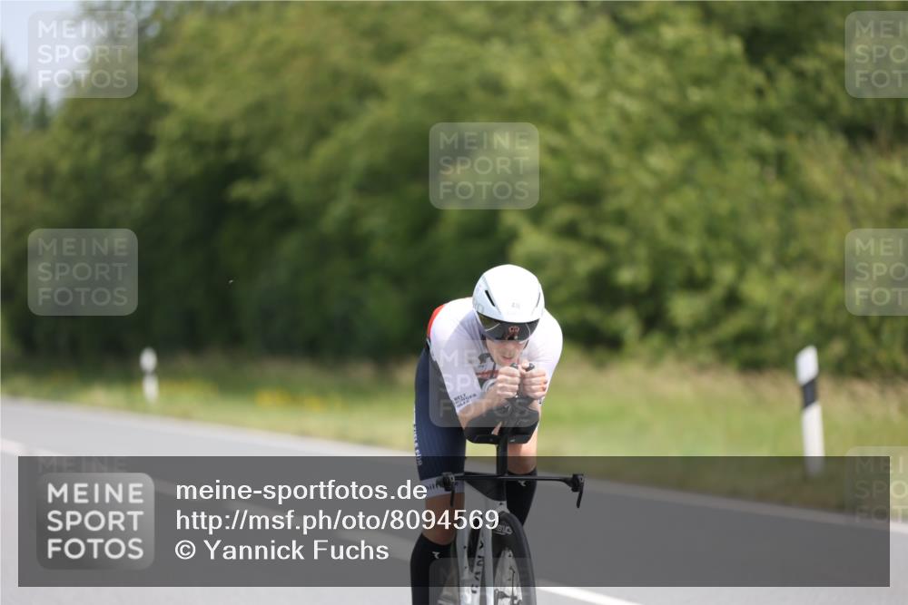 22.06.2025 - Viking Triathlon Yannick Fuchs http://msf.ph/oto/8094569 22.06.2025 11:57:05 Radfahren 221, 282, 348, 416, 510, 557 meine-sportfotos.de