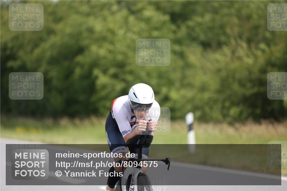 22.06.2025 - Viking Triathlon Yannick Fuchs http://msf.ph/oto/8094575 22.06.2025 11:57:05 Radfahren 221, 282, 348, 416, 510, 557 meine-sportfotos.de