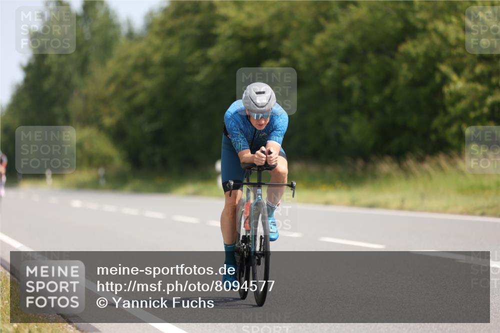 22.06.2025 - Viking Triathlon Yannick Fuchs http://msf.ph/oto/8094577 22.06.2025 11:19:57 Radfahren 48, 53, 100, 116, 224, 226, 273, 350, 355, 402, 623, 640 meine-sportfotos.de