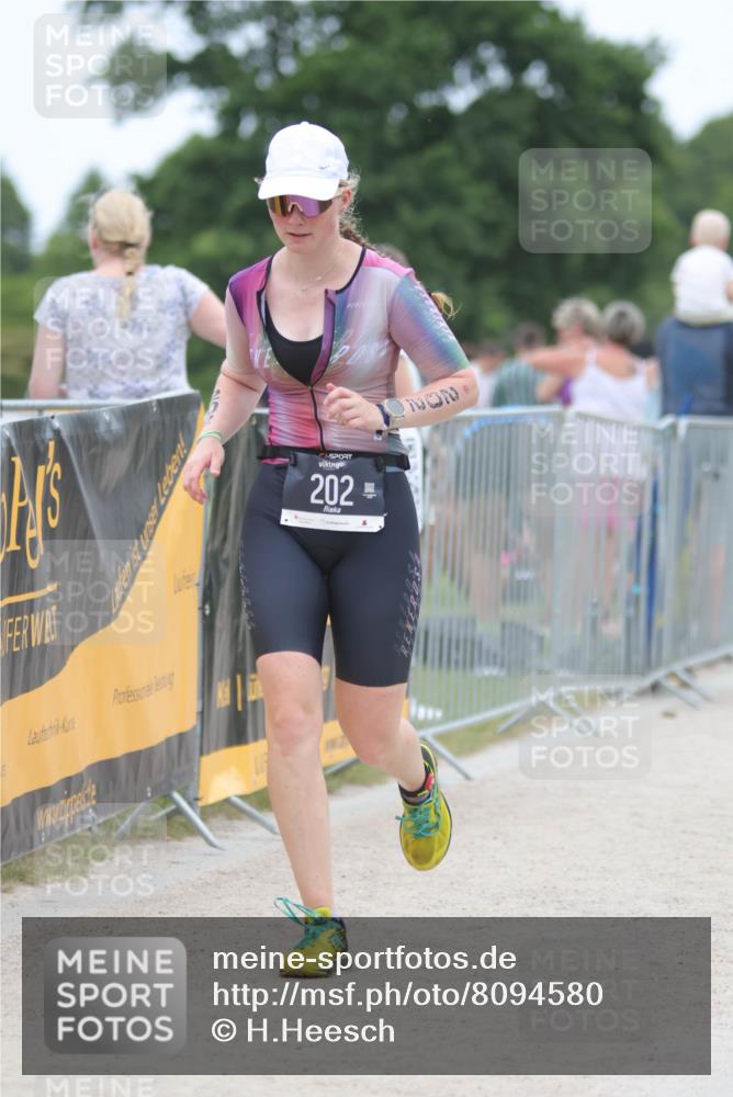 22.06.2025 - Viking Triathlon H.Heesch http://msf.ph/oto/8094580 22.06.2025 15:23:58 Laufen 37, 169, 202, 223, 495 meine-sportfotos.de