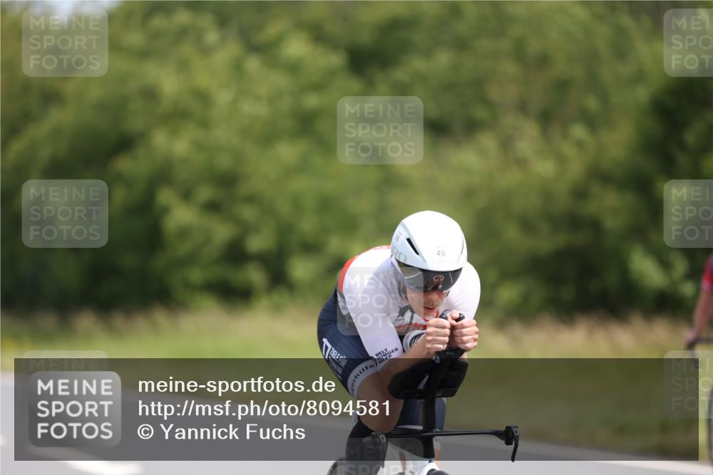 22.06.2025 - Viking Triathlon Yannick Fuchs http://msf.ph/oto/8094581 22.06.2025 11:57:05 Radfahren 221, 282, 348, 416, 510, 557 meine-sportfotos.de