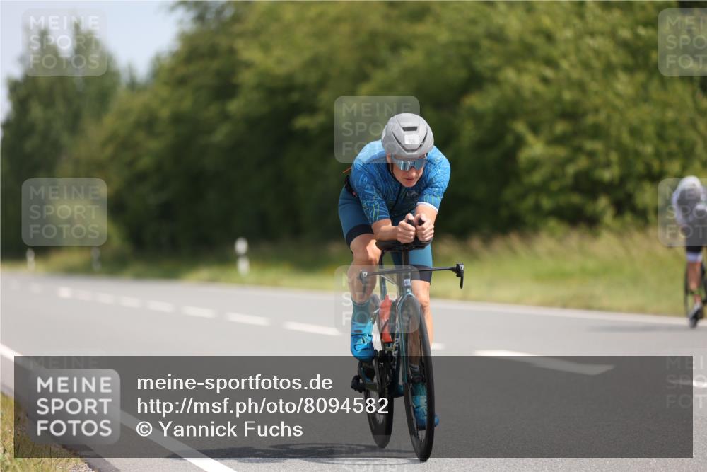 22.06.2025 - Viking Triathlon Yannick Fuchs http://msf.ph/oto/8094582 22.06.2025 11:19:57 Radfahren 48, 53, 100, 116, 224, 226, 273, 350, 355, 402, 623, 640 meine-sportfotos.de
