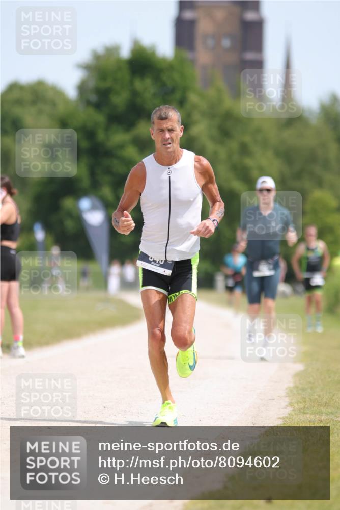 22.06.2025 - Viking Triathlon H.Heesch http://msf.ph/oto/8094602 22.06.2025 13:05:14 Laufen 349, 492 meine-sportfotos.de