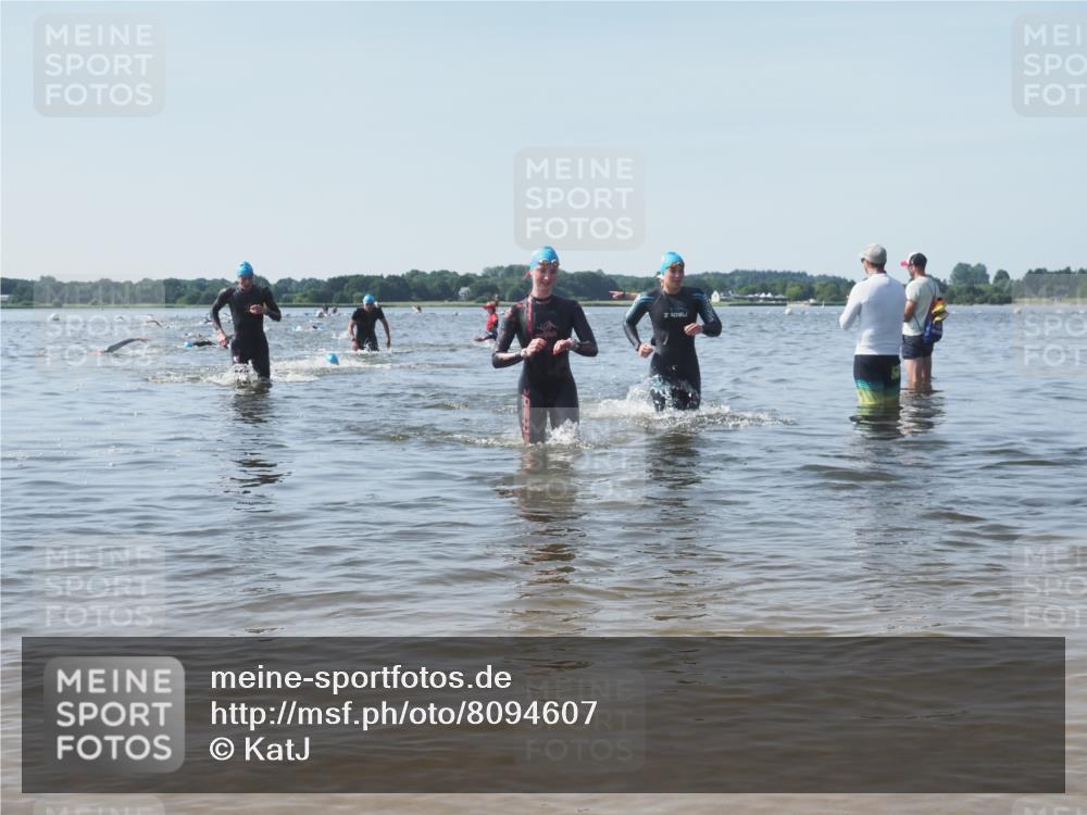 22.06.2025 - Viking Triathlon KatJ http://msf.ph/oto/8094607 22.06.2025 10:29:59 Schwimmen 175, 203, 264, 299, 374, 473 meine-sportfotos.de