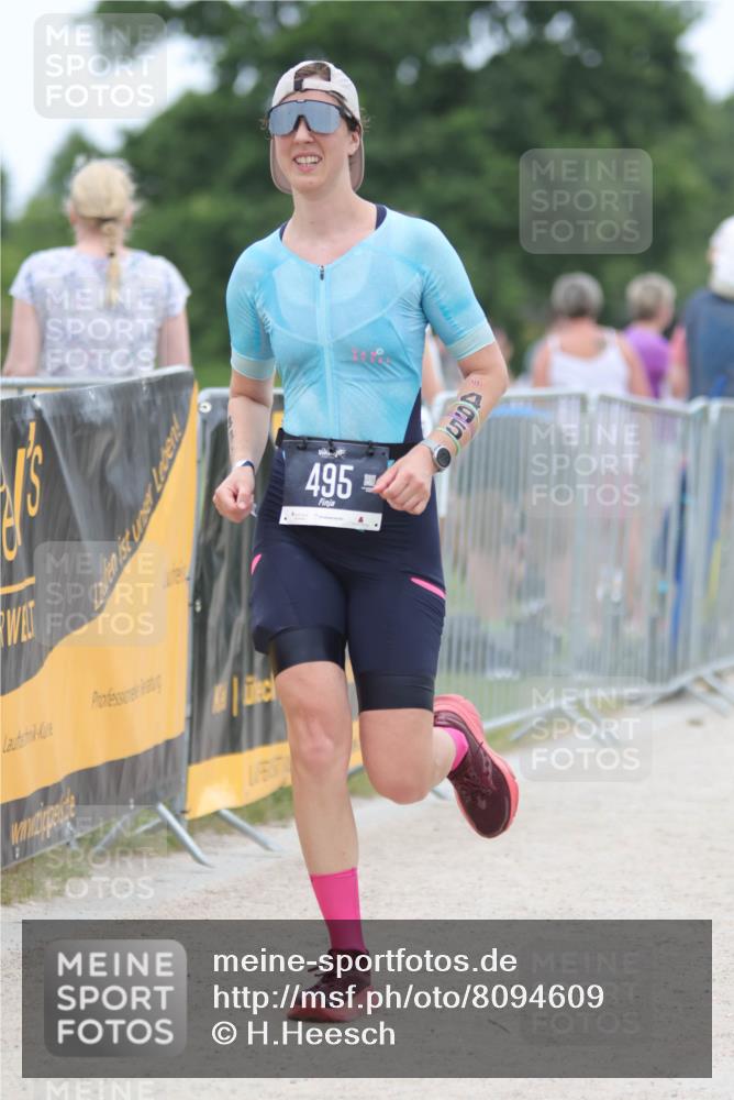 22.06.2025 - Viking Triathlon H.Heesch http://msf.ph/oto/8094609 22.06.2025 15:24:01 Laufen 37, 202, 495 meine-sportfotos.de