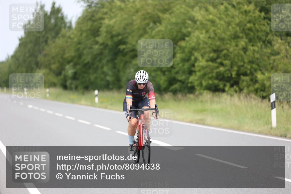 22.06.2025 - Viking Triathlon Yannick Fuchs http://msf.ph/oto/8094638 22.06.2025 13:47:55 Radfahren 470, 476 meine-sportfotos.de