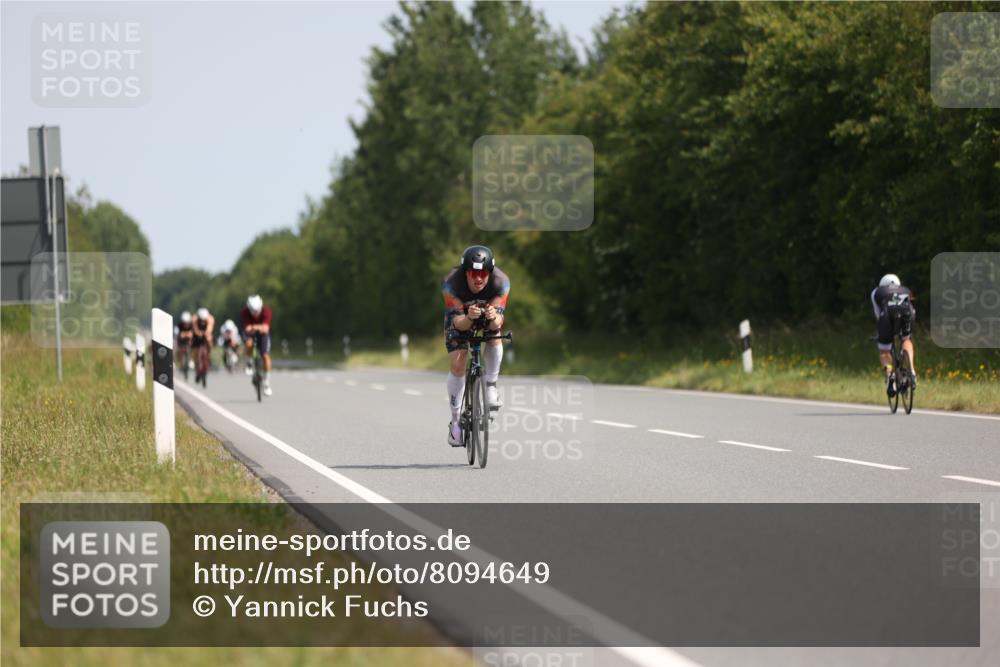 22.06.2025 - Viking Triathlon Yannick Fuchs http://msf.ph/oto/8094649 22.06.2025 11:19:59 Radfahren 48, 53, 116, 136, 226, 273, 355, 402, 640 meine-sportfotos.de