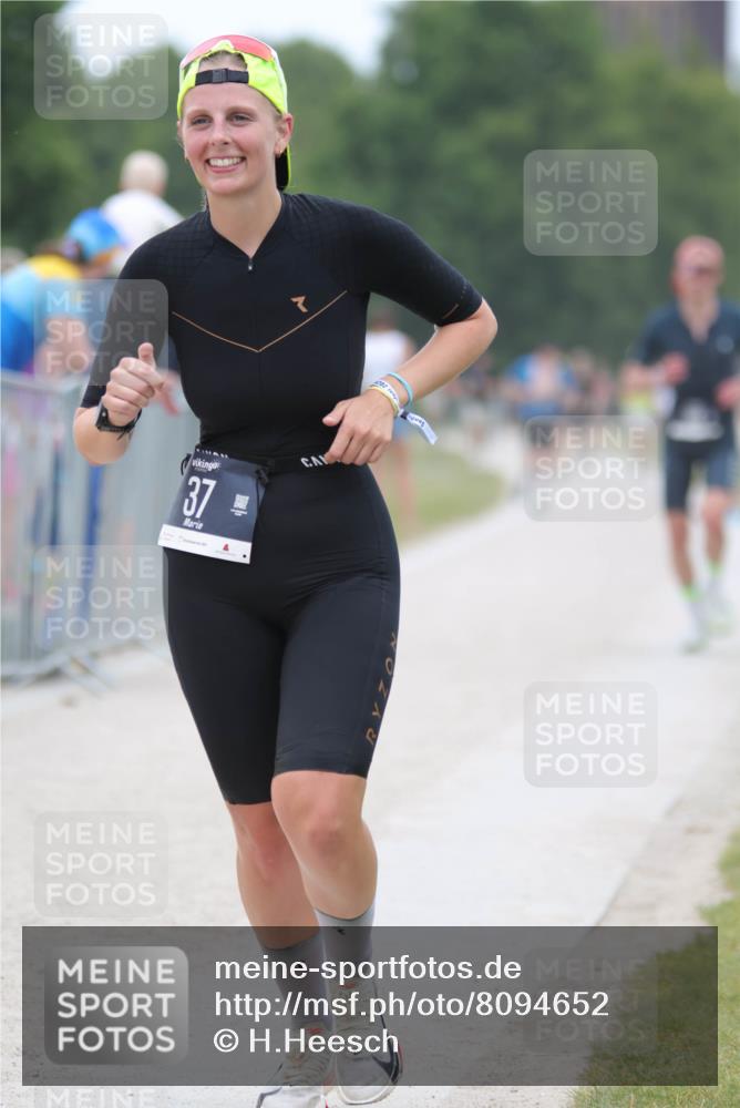 22.06.2025 - Viking Triathlon H.Heesch http://msf.ph/oto/8094652 22.06.2025 15:24:05 Laufen 37, 185, 495 meine-sportfotos.de