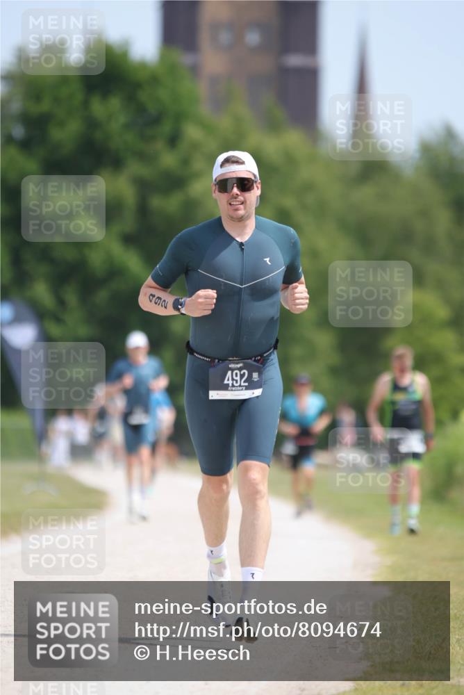 22.06.2025 - Viking Triathlon H.Heesch http://msf.ph/oto/8094674 22.06.2025 13:05:17 Laufen 349, 492 meine-sportfotos.de