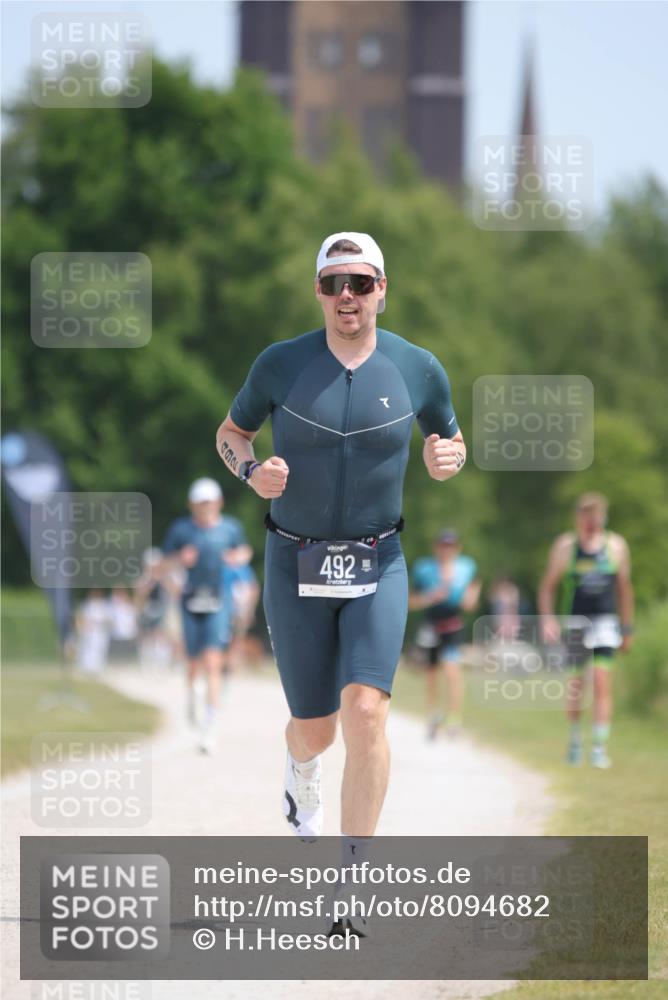 22.06.2025 - Viking Triathlon H.Heesch http://msf.ph/oto/8094682 22.06.2025 13:05:17 Laufen 349, 492 meine-sportfotos.de
