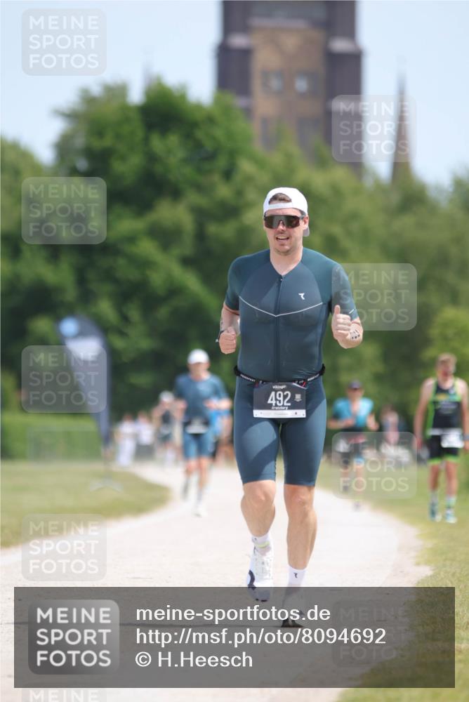22.06.2025 - Viking Triathlon H.Heesch http://msf.ph/oto/8094692 22.06.2025 13:05:17 Laufen 349, 492 meine-sportfotos.de