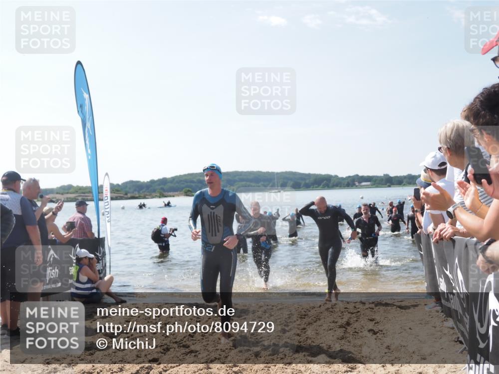 22.06.2025 - Viking Triathlon MichiJ http://msf.ph/oto/8094729 22.06.2025 10:40:29 Schwimmen 44, 228, 239, 254, 275, 291, 325, 375, 379, 385, 487, 511, 514, 517, 556, 644, 657 meine-sportfotos.de