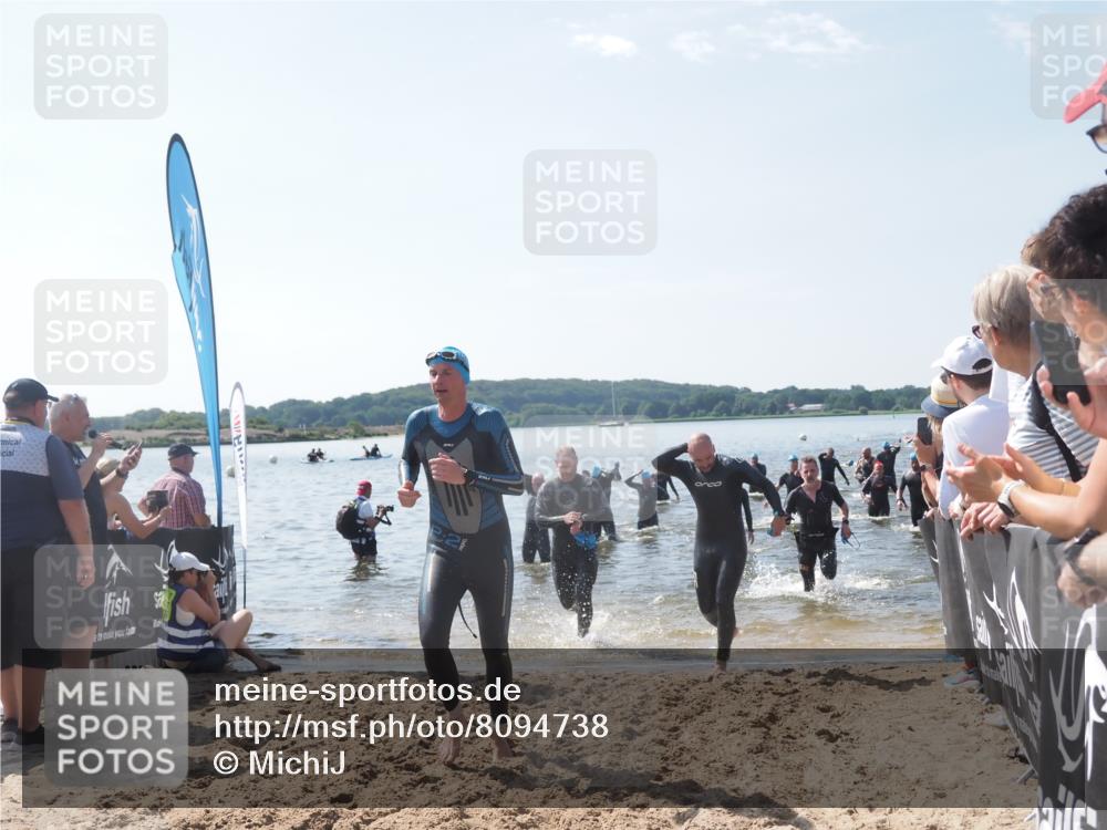 22.06.2025 - Viking Triathlon MichiJ http://msf.ph/oto/8094738 22.06.2025 10:40:29 Schwimmen 44, 228, 239, 254, 275, 291, 325, 375, 379, 385, 487, 511, 514, 517, 556, 644, 657 meine-sportfotos.de