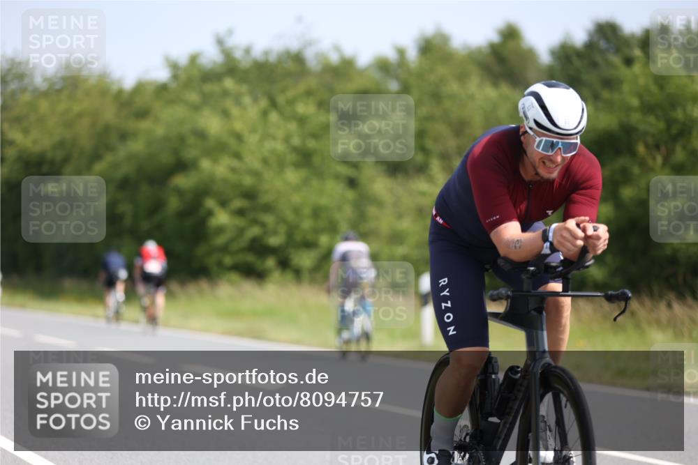 22.06.2025 - Viking Triathlon Yannick Fuchs http://msf.ph/oto/8094757 22.06.2025 11:20:07 Radfahren 53, 136, 158, 273, 399, 416, 461 meine-sportfotos.de