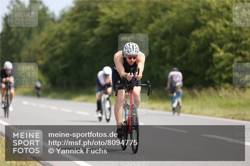 22.06.2025 - Viking Triathlon Yannick Fuchs http://msf.ph/oto/8094775 22.06.2025 11:20:08 Radfahren 53, 136, 158, 273, 399, 416, 461 meine-sportfotos.de