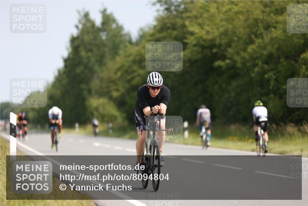 22.06.2025 - Viking Triathlon Yannick Fuchs http://msf.ph/oto/8094804 22.06.2025 11:20:10 Radfahren 38, 53, 136, 158, 399, 416, 461, 554 meine-sportfotos.de