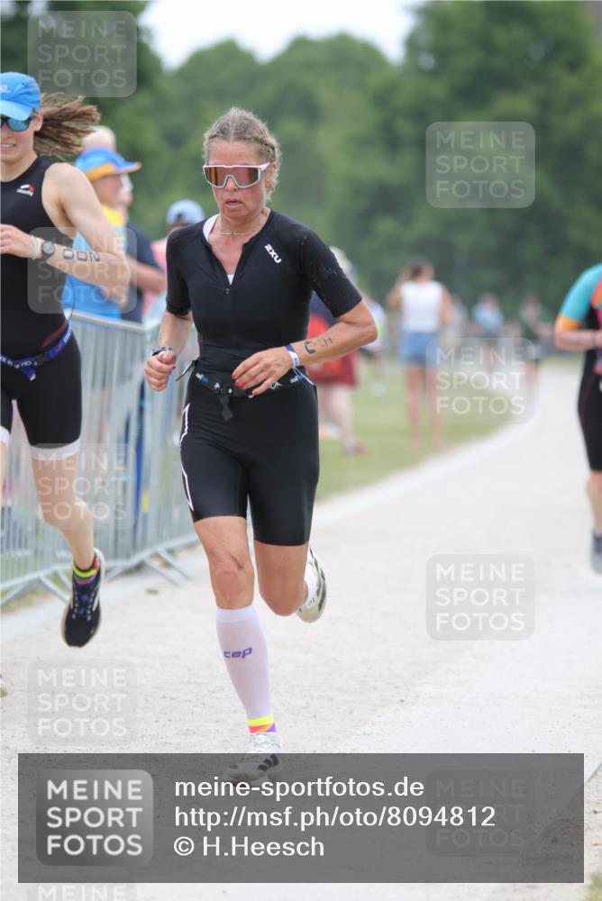 22.06.2025 - Viking Triathlon H.Heesch http://msf.ph/oto/8094812 22.06.2025 15:24:41 Laufen 60, 102, 200, 268 meine-sportfotos.de