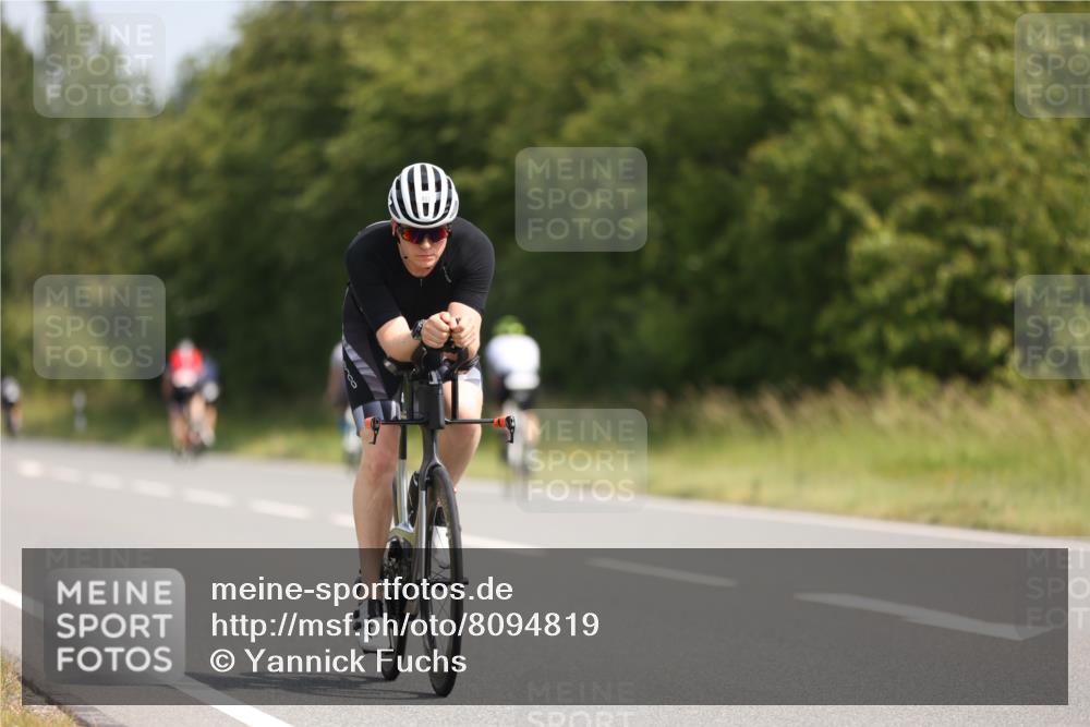 22.06.2025 - Viking Triathlon Yannick Fuchs http://msf.ph/oto/8094819 22.06.2025 11:20:11 Radfahren 38, 53, 136, 158, 399, 416, 461, 554 meine-sportfotos.de
