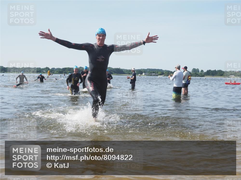 22.06.2025 - Viking Triathlon KatJ http://msf.ph/oto/8094822 22.06.2025 10:30:06 Schwimmen 132, 175, 203, 264, 374, 491, 626 meine-sportfotos.de
