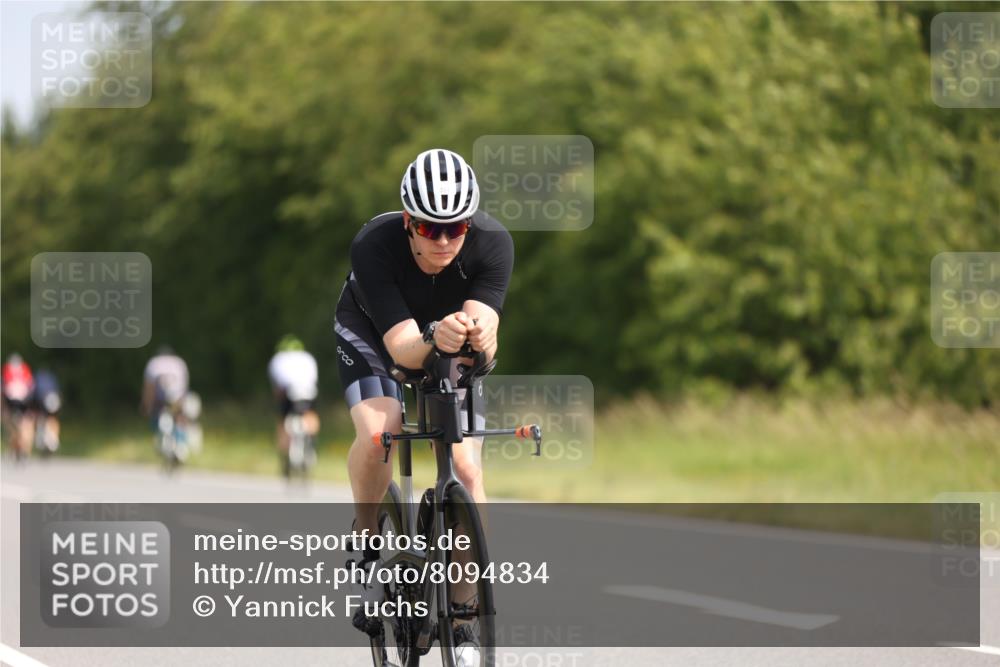 22.06.2025 - Viking Triathlon Yannick Fuchs http://msf.ph/oto/8094834 22.06.2025 11:20:11 Radfahren 38, 53, 136, 158, 399, 416, 461, 554 meine-sportfotos.de