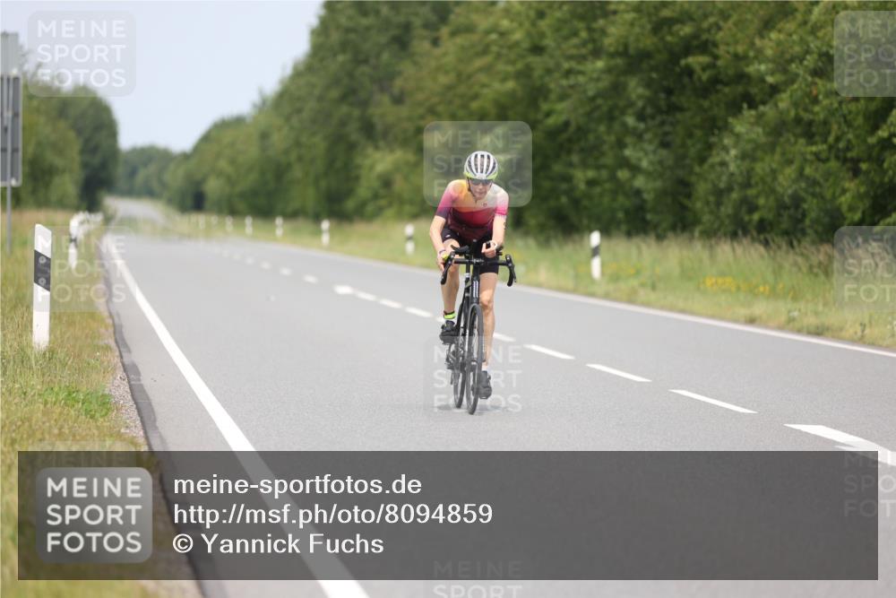 22.06.2025 - Viking Triathlon Yannick Fuchs http://msf.ph/oto/8094859 22.06.2025 13:50:00 Radfahren 436 meine-sportfotos.de
