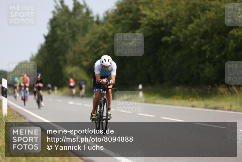 22.06.2025 - Viking Triathlon Yannick Fuchs http://msf.ph/oto/8094888 22.06.2025 11:20:13 Radfahren 38, 113, 136, 158, 399, 416, 461, 554 meine-sportfotos.de