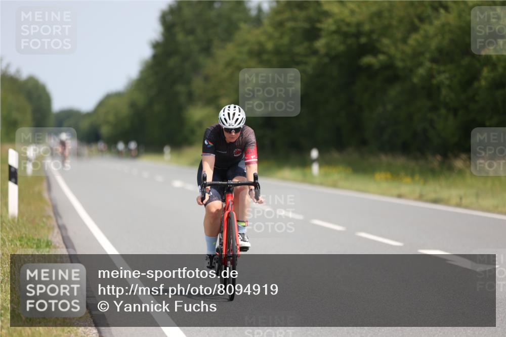 22.06.2025 - Viking Triathlon Yannick Fuchs http://msf.ph/oto/8094919 22.06.2025 11:57:14 Radfahren 282, 348, 476, 557 meine-sportfotos.de