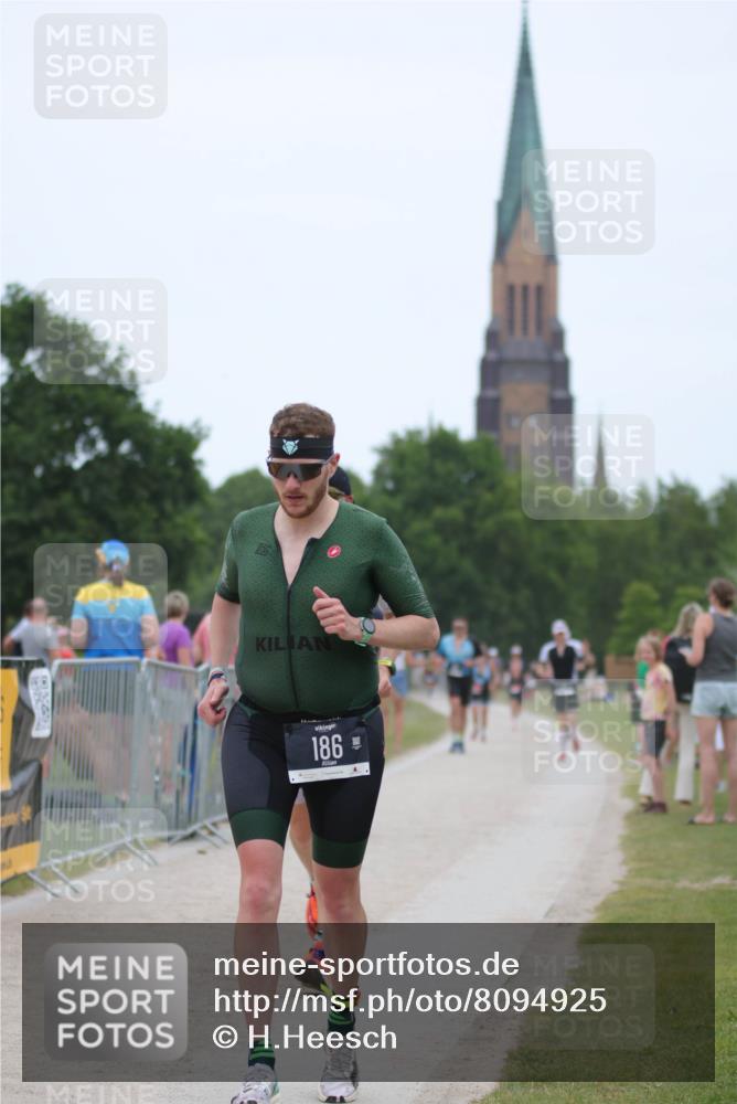 22.06.2025 - Viking Triathlon H.Heesch http://msf.ph/oto/8094925 22.06.2025 15:25:07 Laufen 91, 186, 394 meine-sportfotos.de